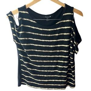 Forever 21 Black Cold Shoulder Top Size M